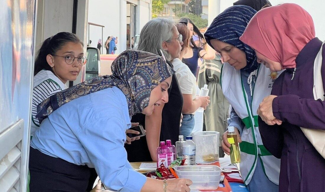 AK Parti Bilecik İl Başkanı Serkan Yıldırım, Hürriyet Mahallesinde kurulan