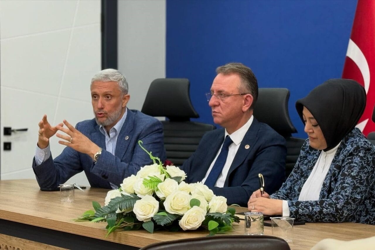 AK Parti Kütahya Milletvekili Adil Biçer, “Türkiye Yüzyılı hedeflerimiz doğrultusunda