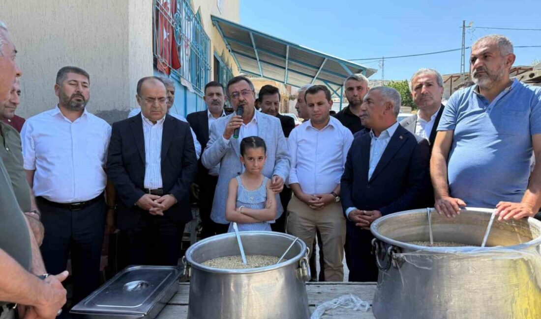 Malatya’nın Akçadağ ilçesi Fatih Mahallesi’nde, Muharrem Ayı dolayısıyla geleneksel Aşure