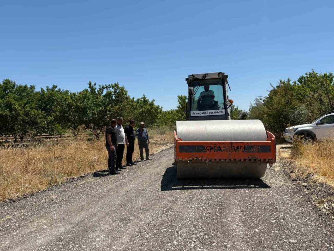 Malatya’nın Akçadağ ilçesine bağlı Bahri Mahallesi’nde yol yapım ve asfaltlama