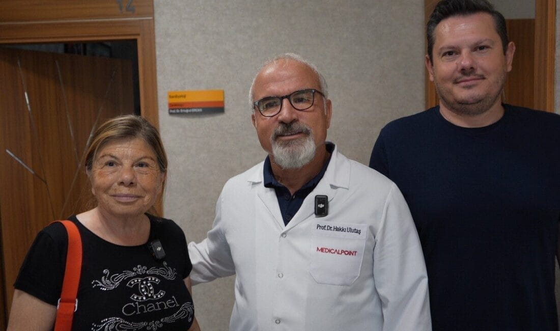 İzmir Ekonomi Üniversitesi (İEÜ) Medical Point Hastanesi, İzmir bölgesinde bir