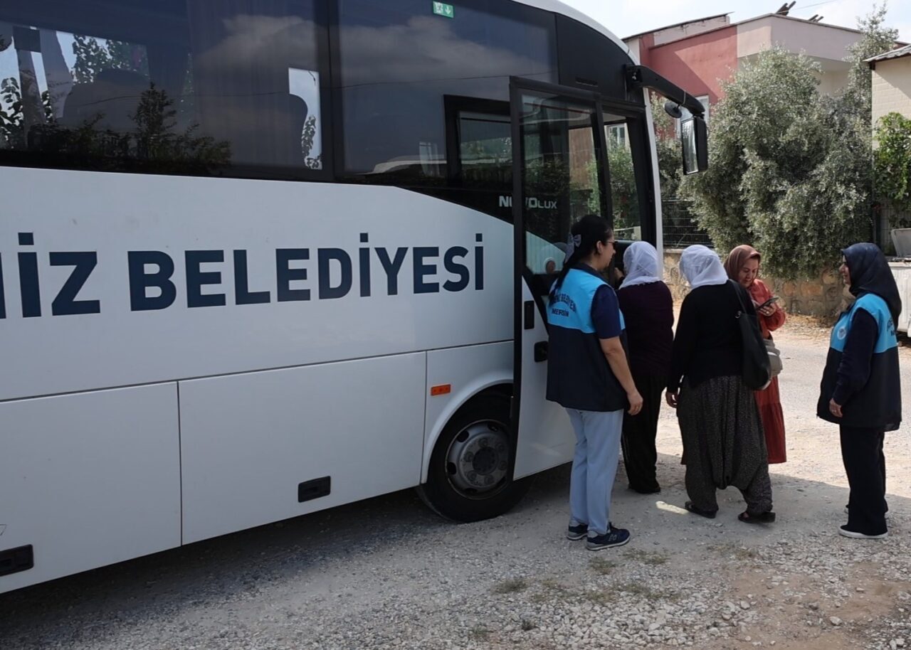 Mersin’in merkez ilçe Akdeniz Belediyesi, kadın sağlığını önceleyerek kanserle mücadelede