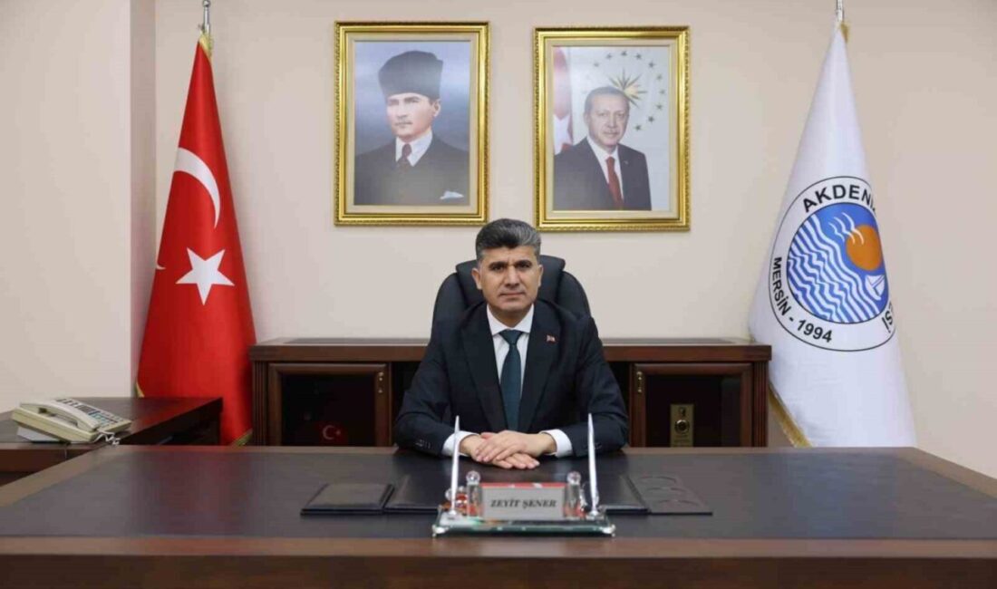 Mersin’in Akdeniz ilçesinde, parklar, yeşil alanlar ve hazine arazilerindeki işgal