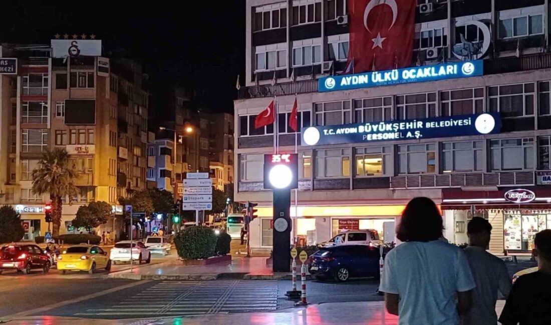 Aydın’ın Efeler ilçesinde akşam saatlerinde termometreler 35 dereceyi gösterirken, serinlemek