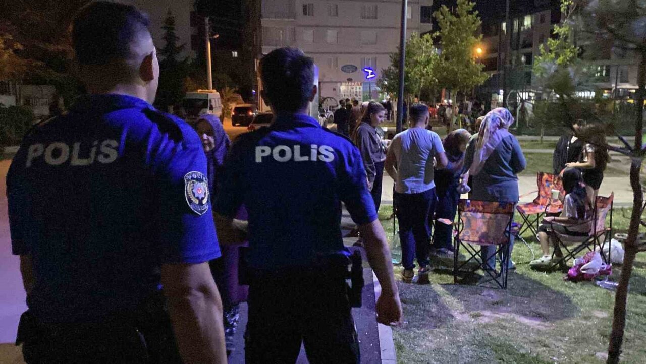 Aksaray’da havaların ısınmasıyla birlikte akşam ve gece yoğun olan park