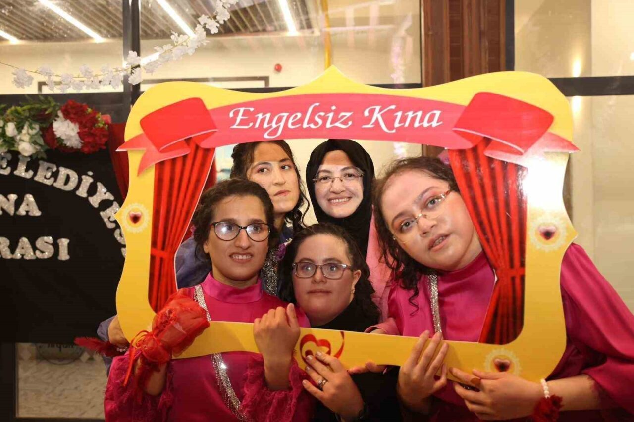Akyurt Belediyesi Engelsiz Yaşam Merkezinde öğrenim gören kız öğrenciler için