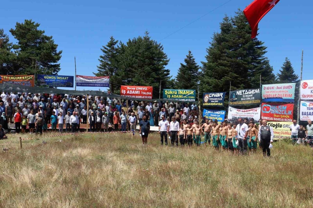 Samsun’un Alaçam ilçesinde bu yıl 12’ncisi düzenlenen Dürtmen Yayla Şenlikleri’nde