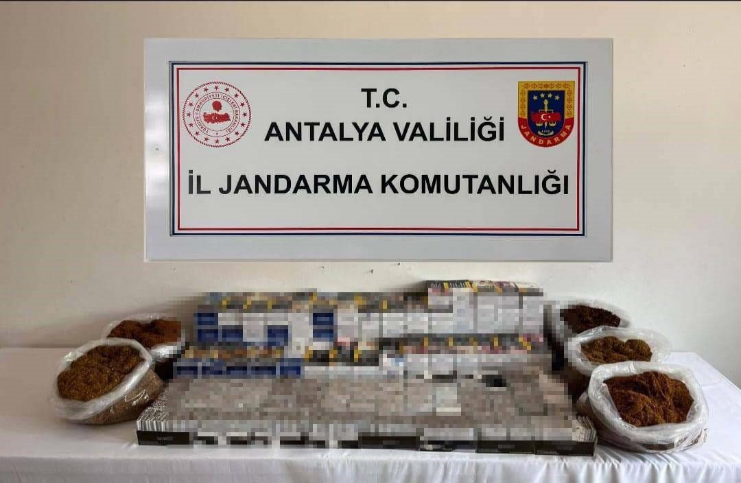 Antalya’nın Alanya ilçesinde jandarma ekiplerince bir iş yerine düzenlenen operasyonda