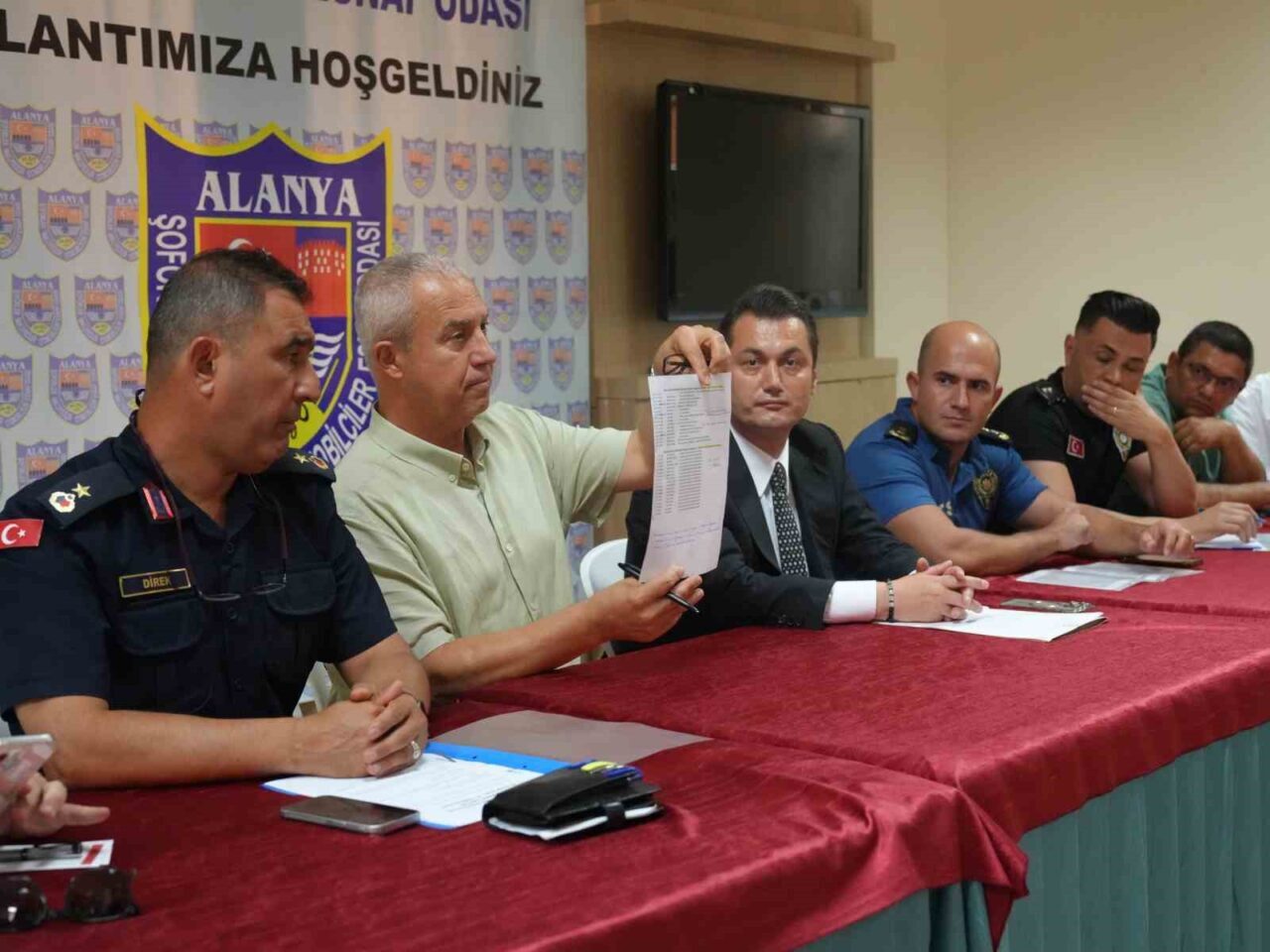 Antalya’nın Alanya Belediyesi, kentte taksi hizmetlerinin standartlara uygun verilmesi için