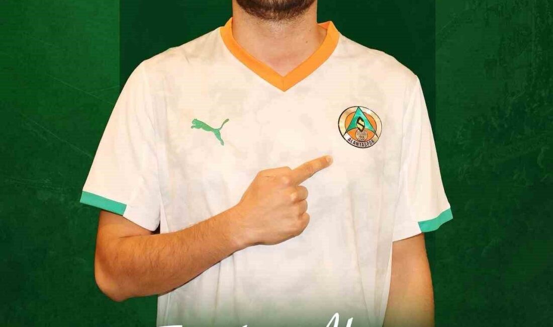 Trendyol Süper Lig ekiplerinden Corendon Alanyaspor, sözleşmesi sona eren defans