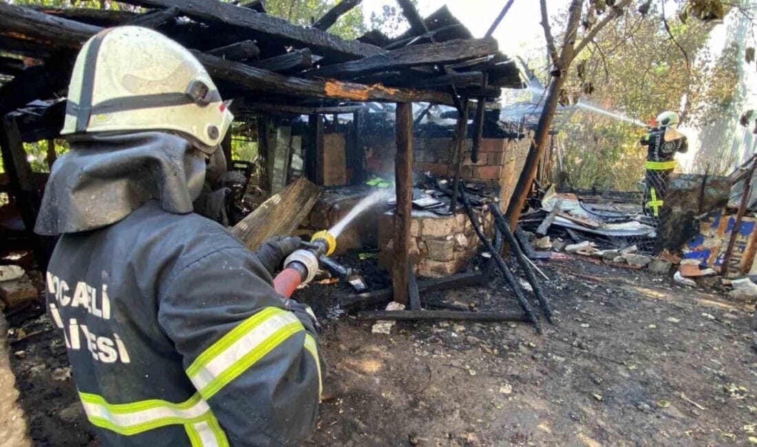 Kocaeli’nin Başiskele ilçesinde alevlere teslim olan ahır ve samanlık kullanılamaz