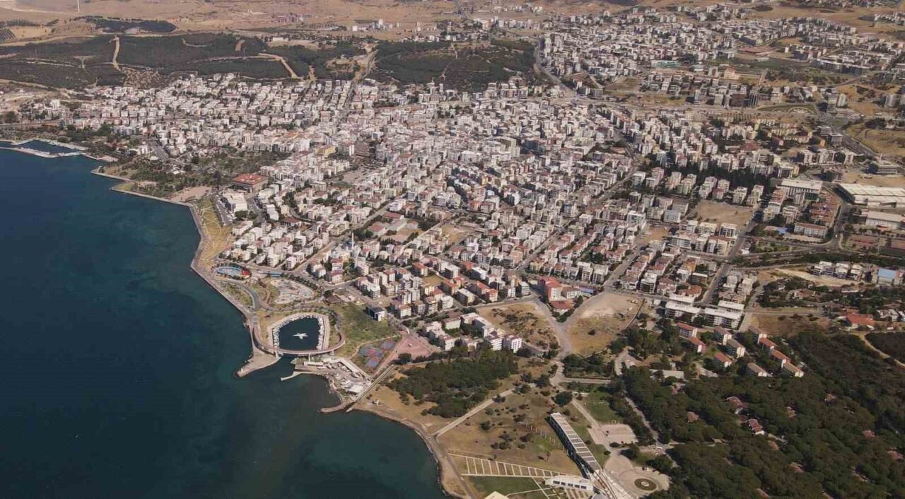 Aliağa Kaymakamlığı, yaz mevsimiyle birlikte artan yangın tehlikesine karşı ilçe