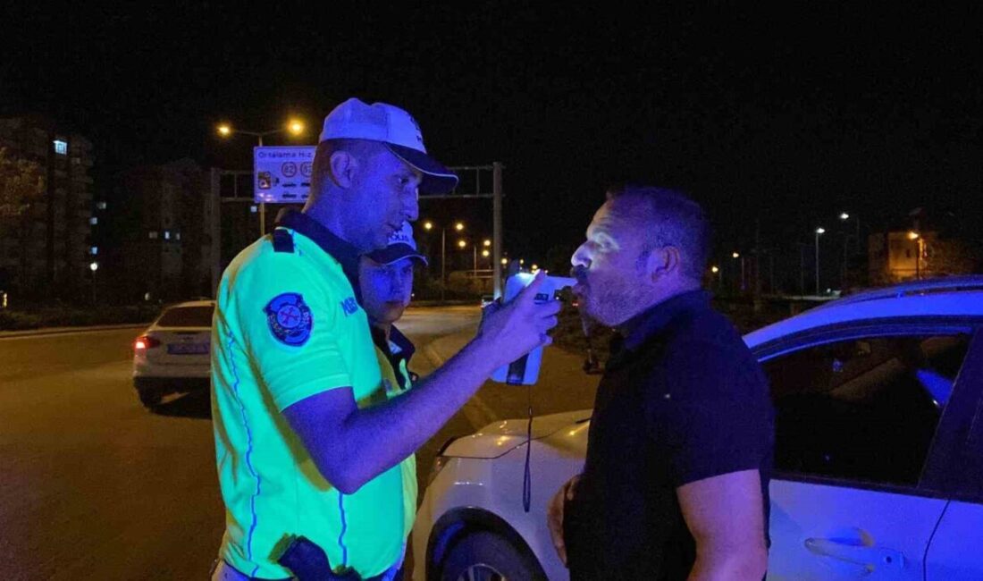 Konya’da trafik ekiplerine alkollü olmadığını söyleyen sürücü alkollü çıktı, ehliyetine