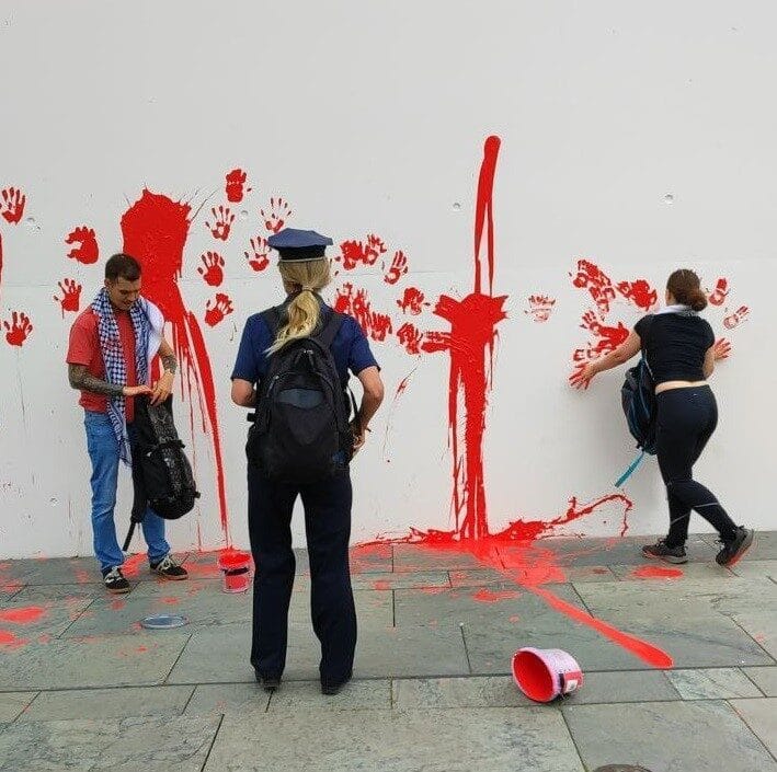 Almanya’nın başkenti Berlin’de İsrail’in Gazze’ye yönelik soykırımını ve Almanya’nın İsrail’e