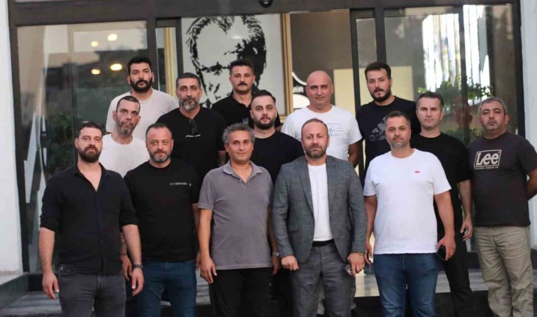 Altay’da genel kurula gidilmesi için imza kampanyası başlatan ve istedikleri