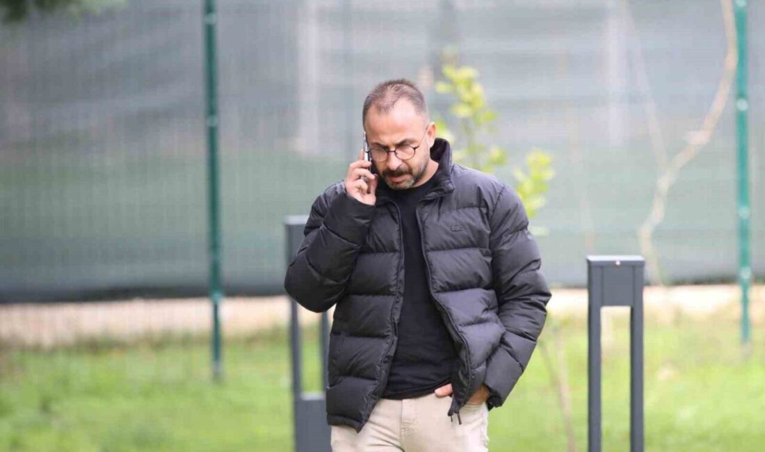 Altay’da altyapı başkanı Cemil Has ile altyapı yöneticisi Süleyman Özkaral