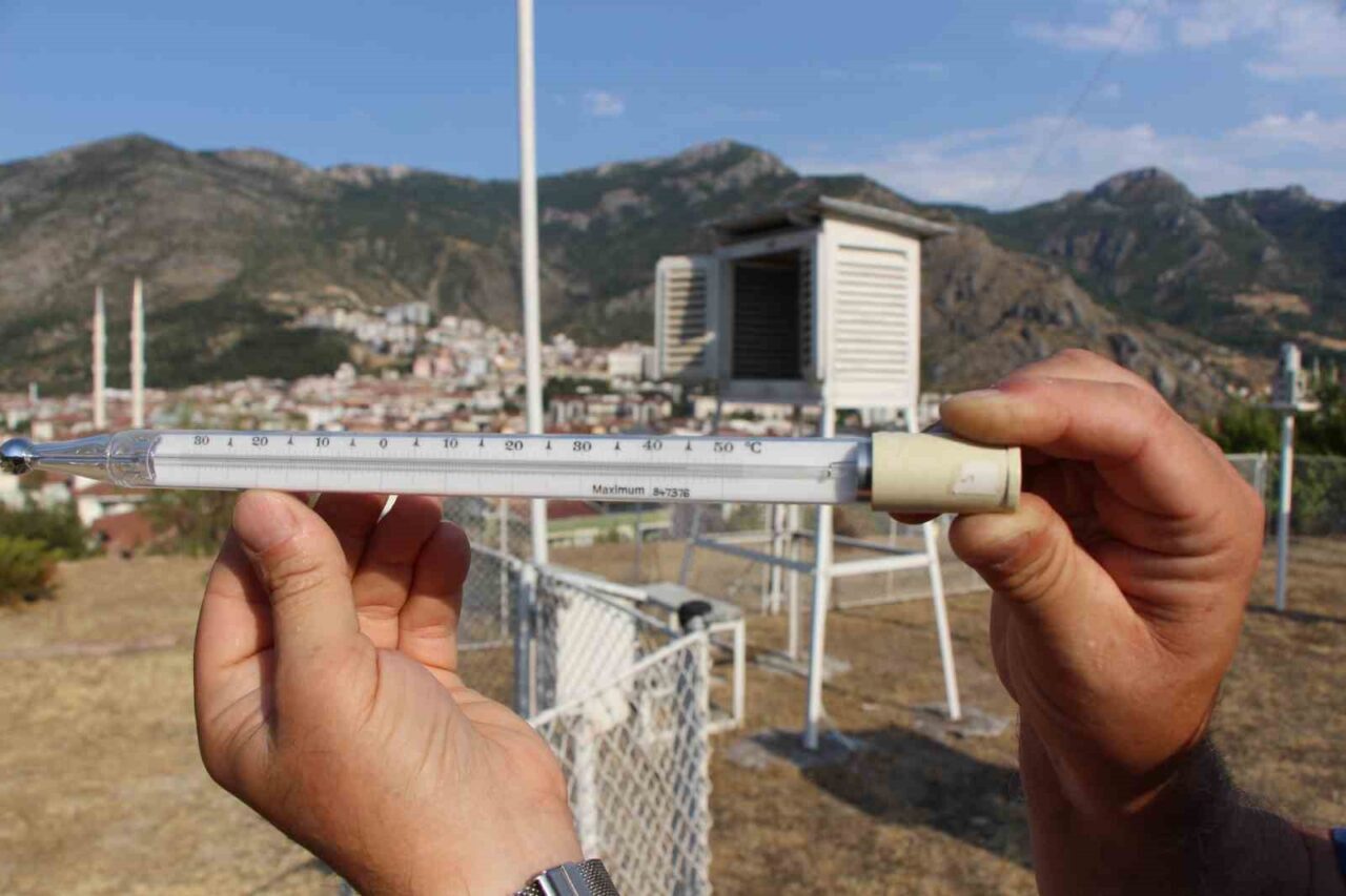 Afrika çöl sıcaklarının etkili olduğu Amasya’da hava sıcaklığı 44,9 dereceye