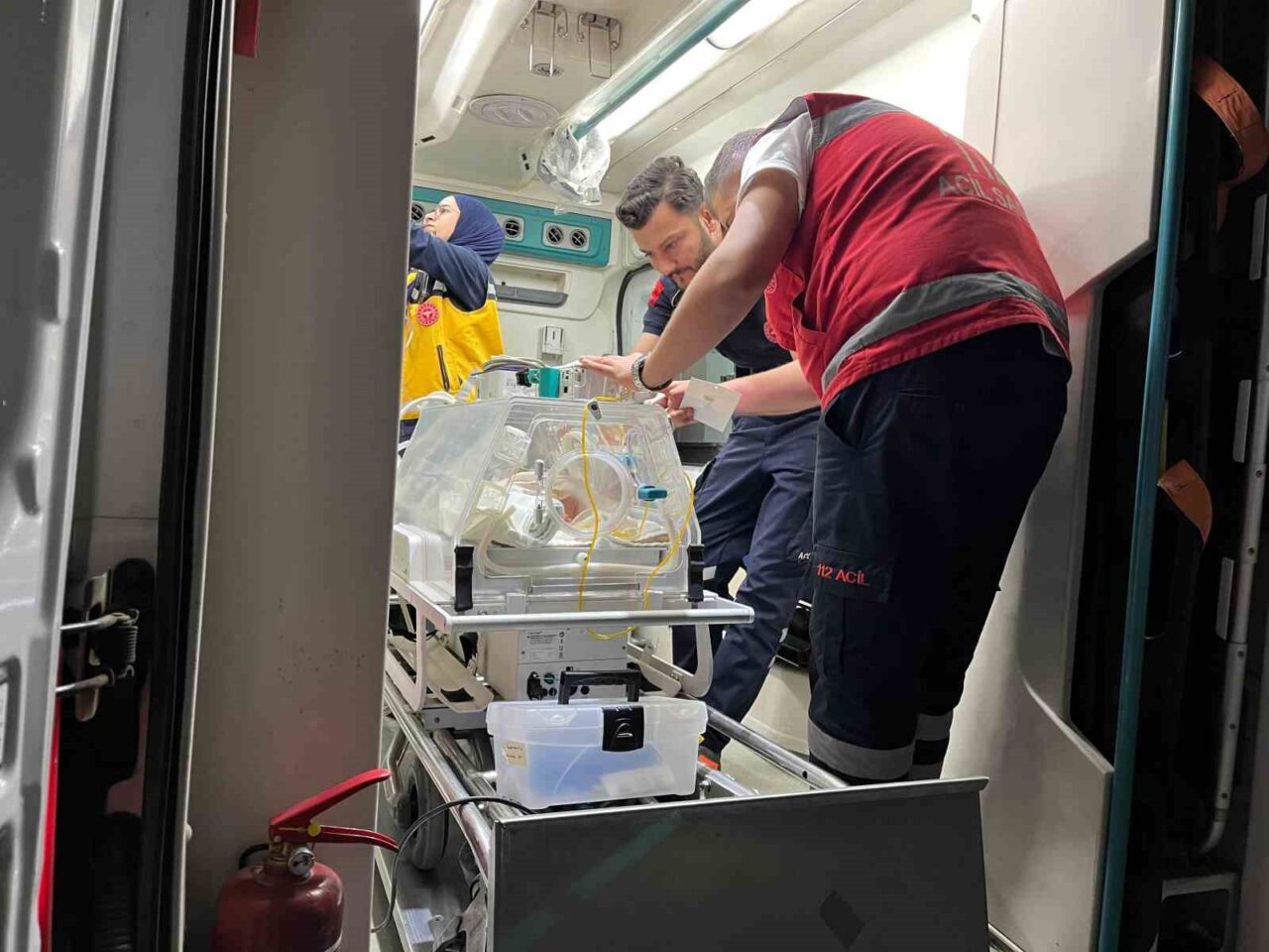 Muş’ta sezaryenle dünyaya gelen ve yapılan tetkiklerde “Aort Koarktasyonu” (aort