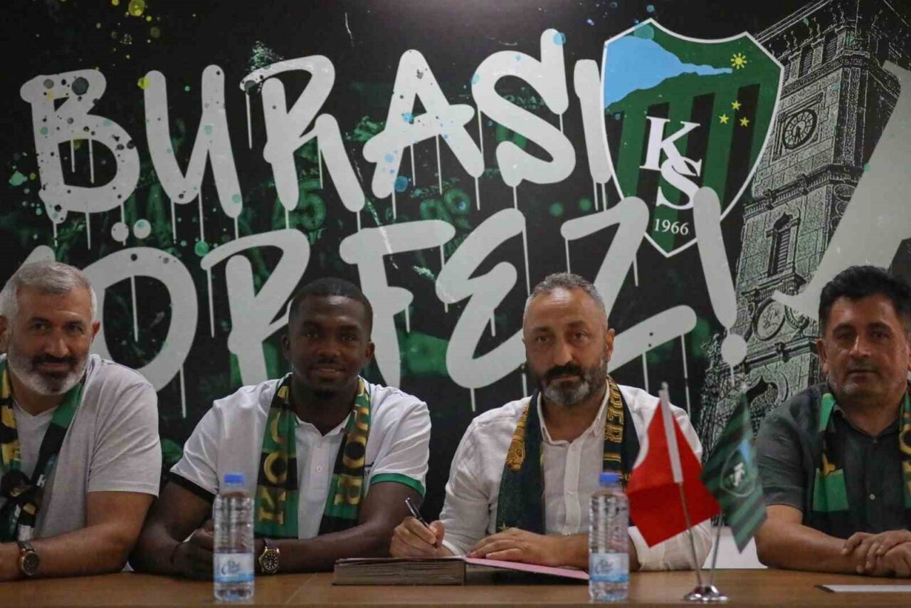 Trendyol Süper Lig’in yeni ekiplerinden Kocaelispor’da daha önceden duyurduğu Anfernee