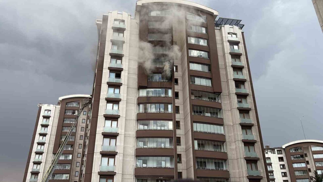 Başkent’te 14 katlı binada çıkan yangın, itfaiye ekiplerinin çalışmaları sonucu