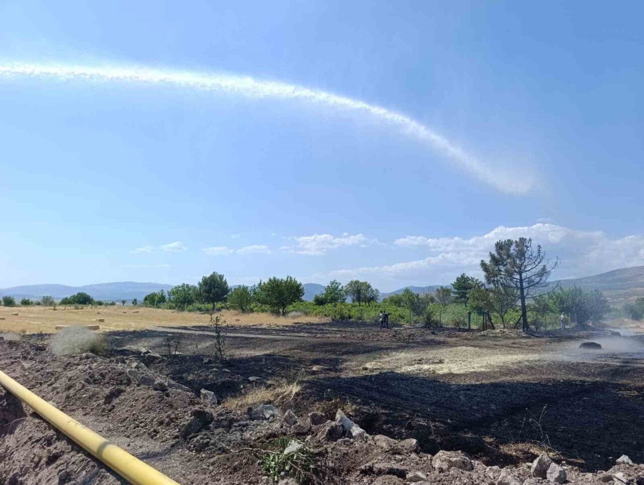 Ankara’nın Beypazarı ilçesinde buğday ekili 40 dönümlük arazi yandı. Olay,
