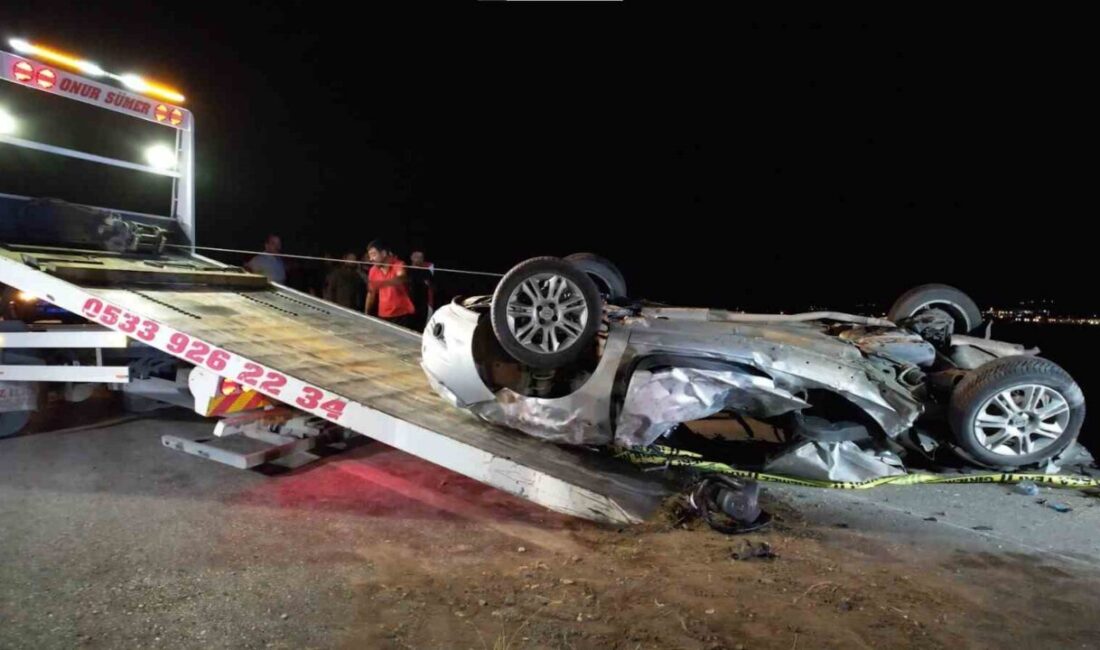 Ankara’nın Kahramankazan ilçesinde iki otomobilin kafa kafaya çarpışması sonucu meydana