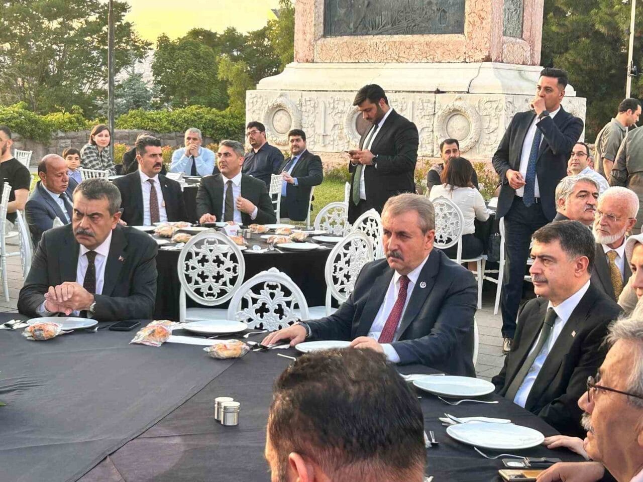 Ankara Etnografya Müzesi’nde muharrem ayı dolayısıyla iftar programı düzenlendi. Muharrem