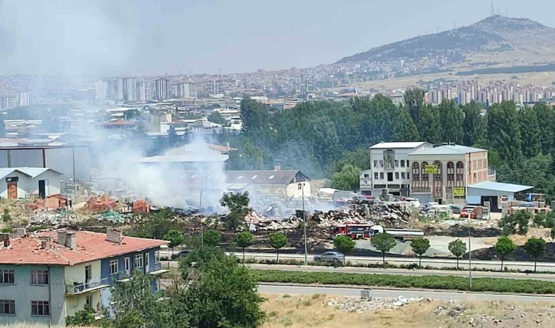 Ankara’da otluk alanda çıkan yangın hızla büyüdü. Yangın, fayans deposuna