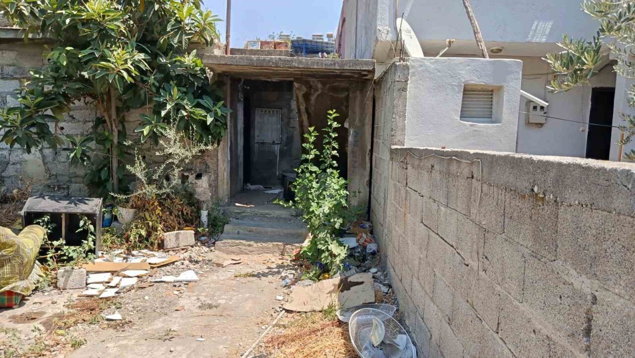 Adana’da bir kişinin para vermediği için annesini sopayla döverek öldürdüğü
