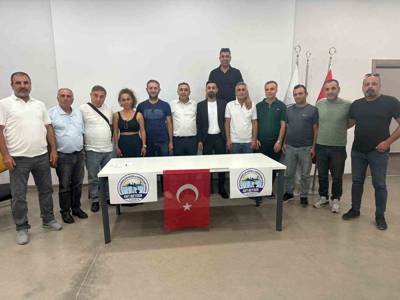 Antalya’da faaliyet gösteren Batmanlılar Eğitim ve Yardımlaşma Derneği’nin 3. Olağan