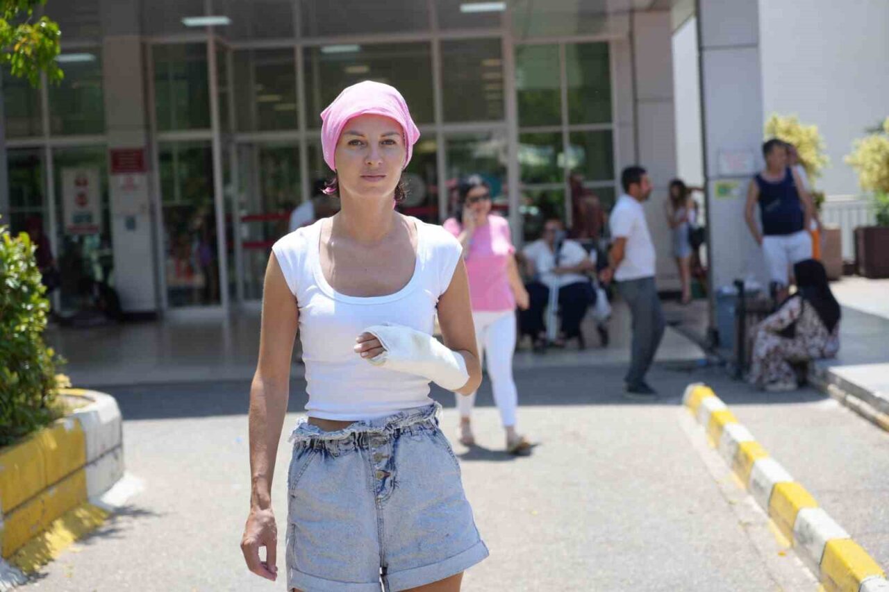 Antalya’da yaşayan Ukrayna asıllı Türk vatandaşı Iryna Melnychuk D., uzaklaştırma