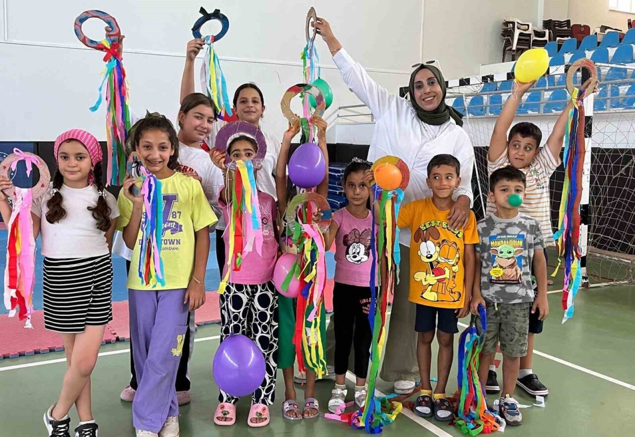 Gaziantep’in Araban ilçesindeki yaz okulunda başlatılan etkinliklerle öğrencilerin hem eğlenmesi
