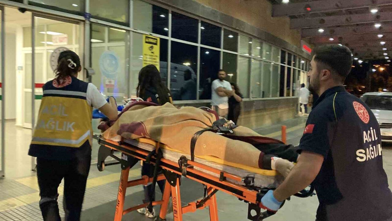 Çorum’un Sungurlu ilçesinde hafif ticari araç içerisinde kazara tabancanın ateş