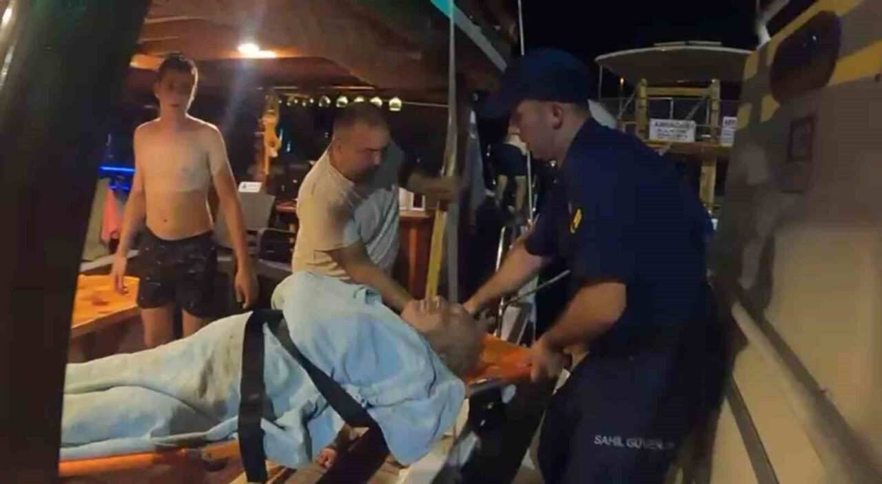 Antalya’nın Demre ilçesine bağlı Kaleköy mevkiinde kalp krizi geçiren 70