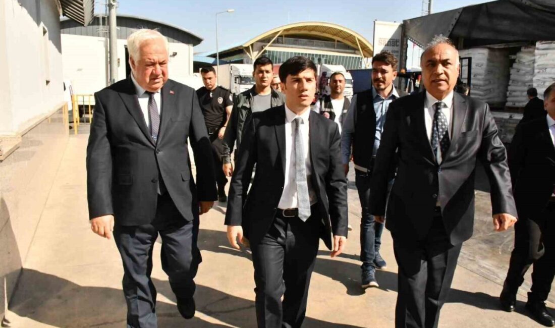 Aralık Kaymakamı Fatih Gülnar, Dilucu Gümrük Müdürlüğünü ziyaret ederek kurumda