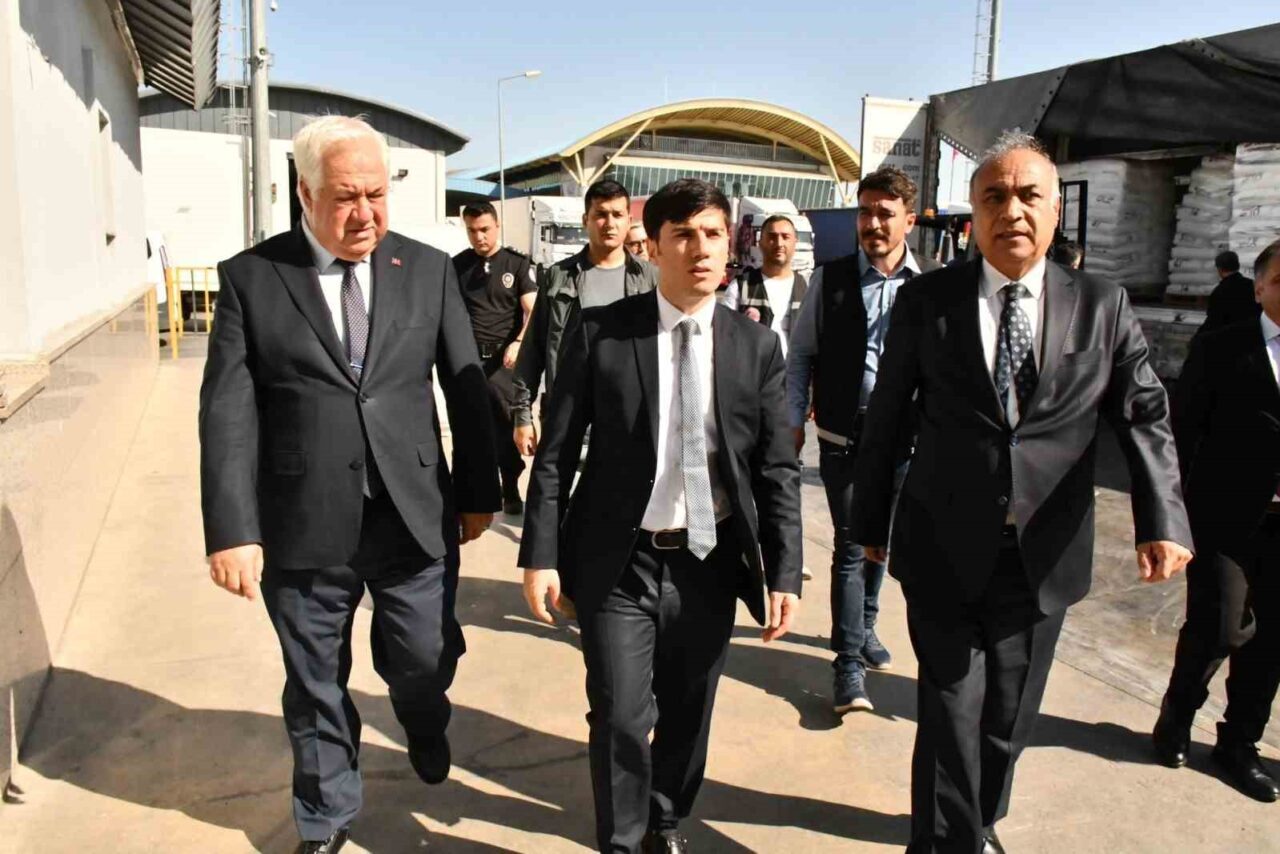 Aralık Kaymakamı Fatih Gülnar, Dilucu Gümrük Müdürlüğünü ziyaret ederek kurumda