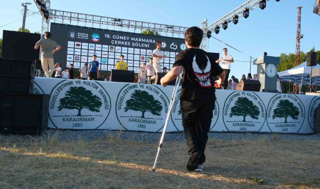 Bursa’da düzenlenen 19. Güney Marmara Çerkes Şöleni’nde izleyenlerin yüreğini burkan