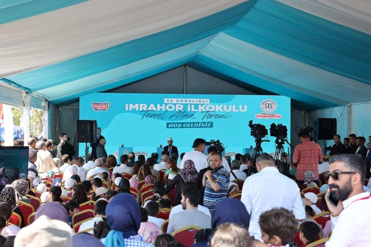 Arnavutköy Belediyesi öncülüğünde yürütülen proje kapsamında inşa edilecek 32 derslikli