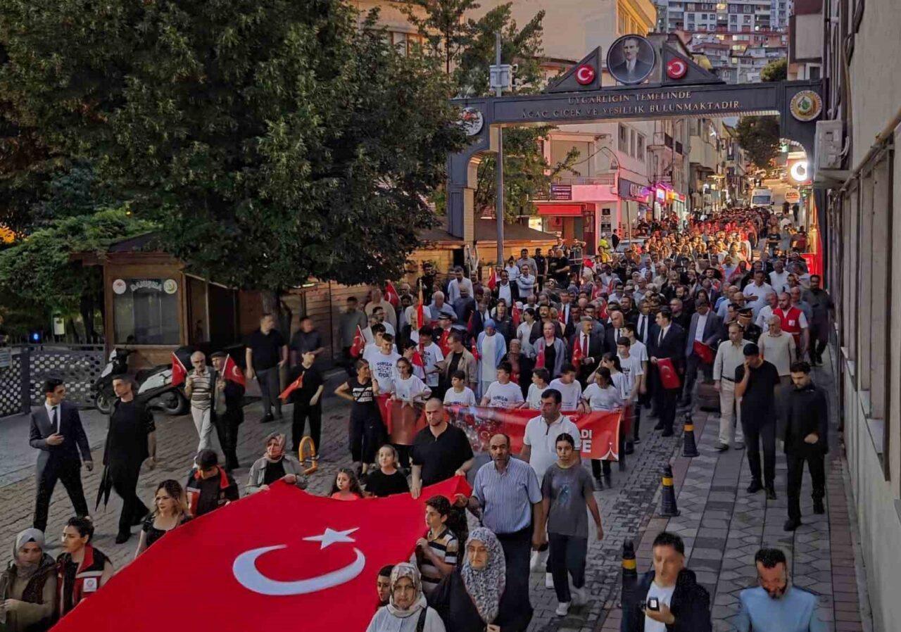 Artvin’de 15 Temmuz Demokrasi ve Milli Birlik Günü kapsamında “Zaferin