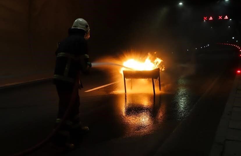 Artvin’in Hopa ilçesindeki Cankurtaran Tüneli’nde yangın tatbikatı gerçekleştirildi. Karayolları 10.