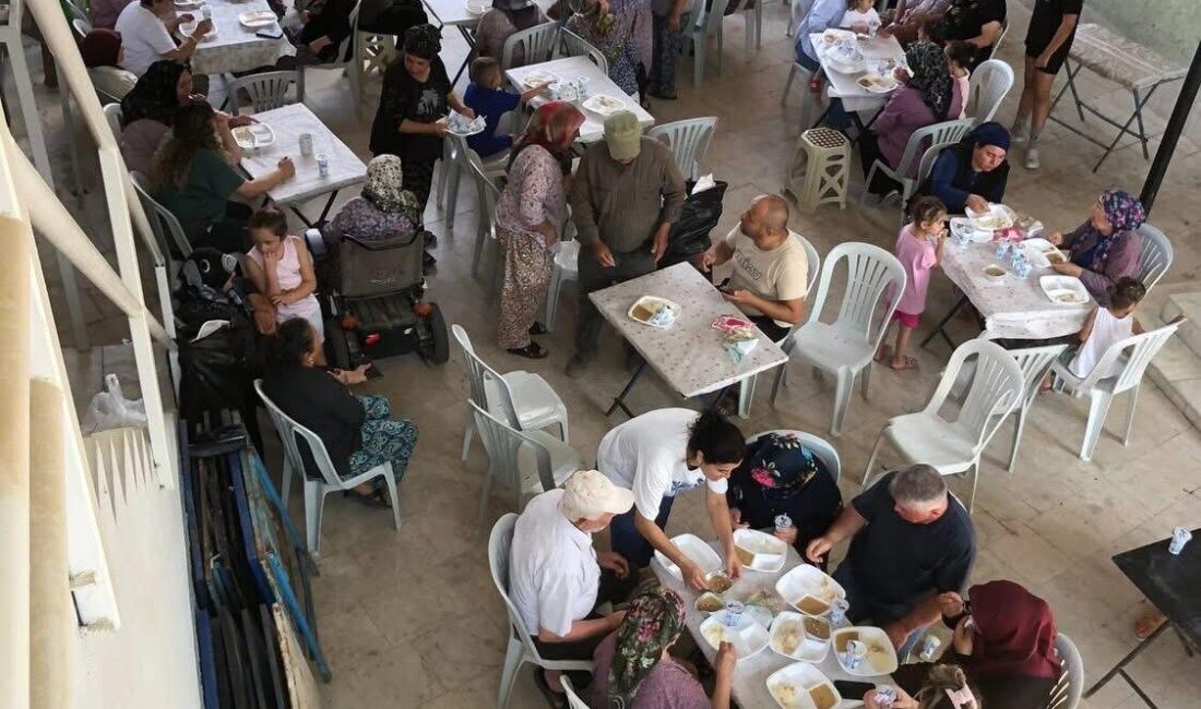 Manisa’nın Sarıgöl ilçesine bağlı Aşağıkoçaklar Mahallesi’nde geleneksel hale gelen Muharrem