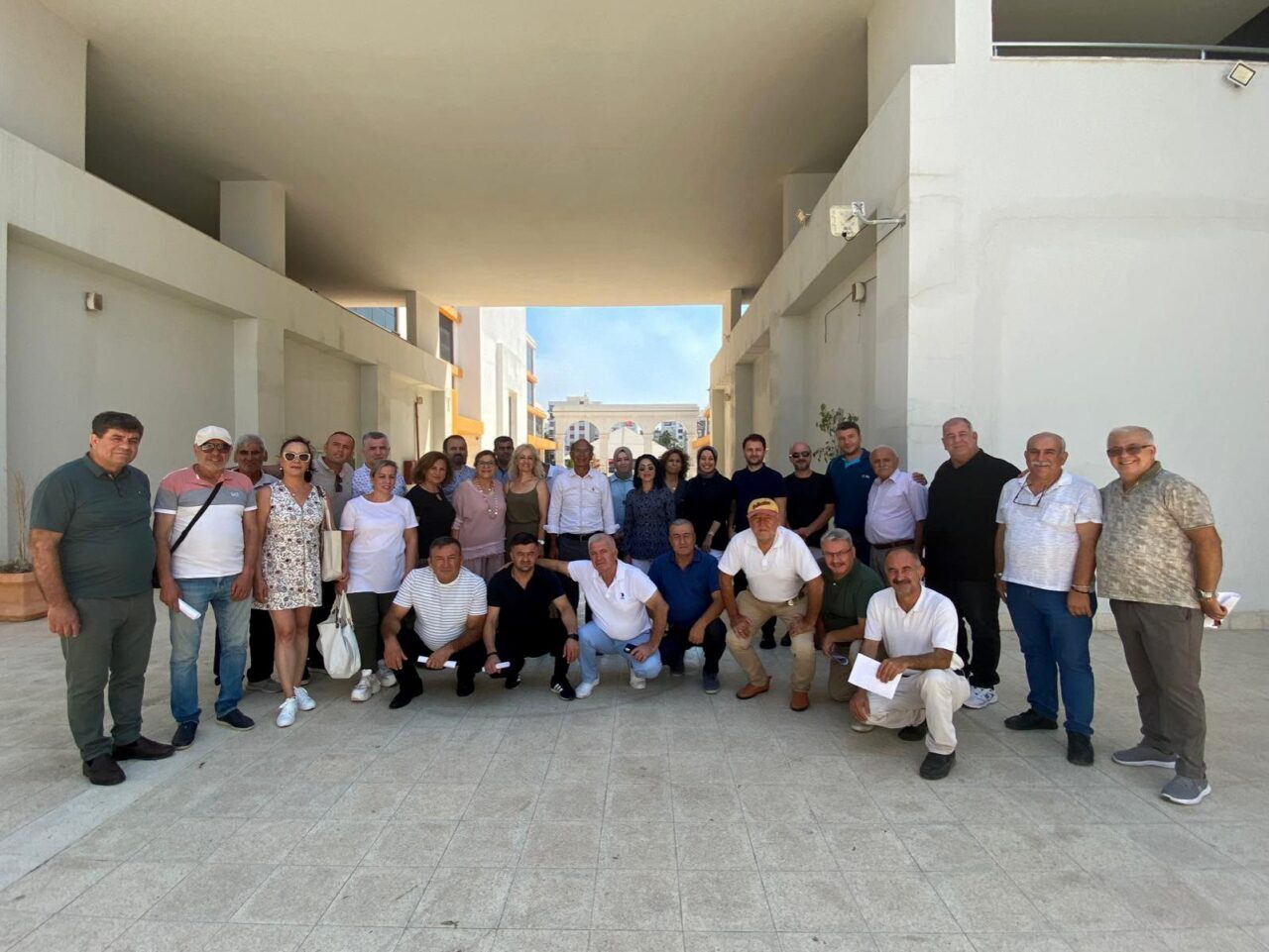 Antalya’nın Muratpaşa ilçesinde görev yapan muhtarlar, ilçe sakinlerine daha etkin