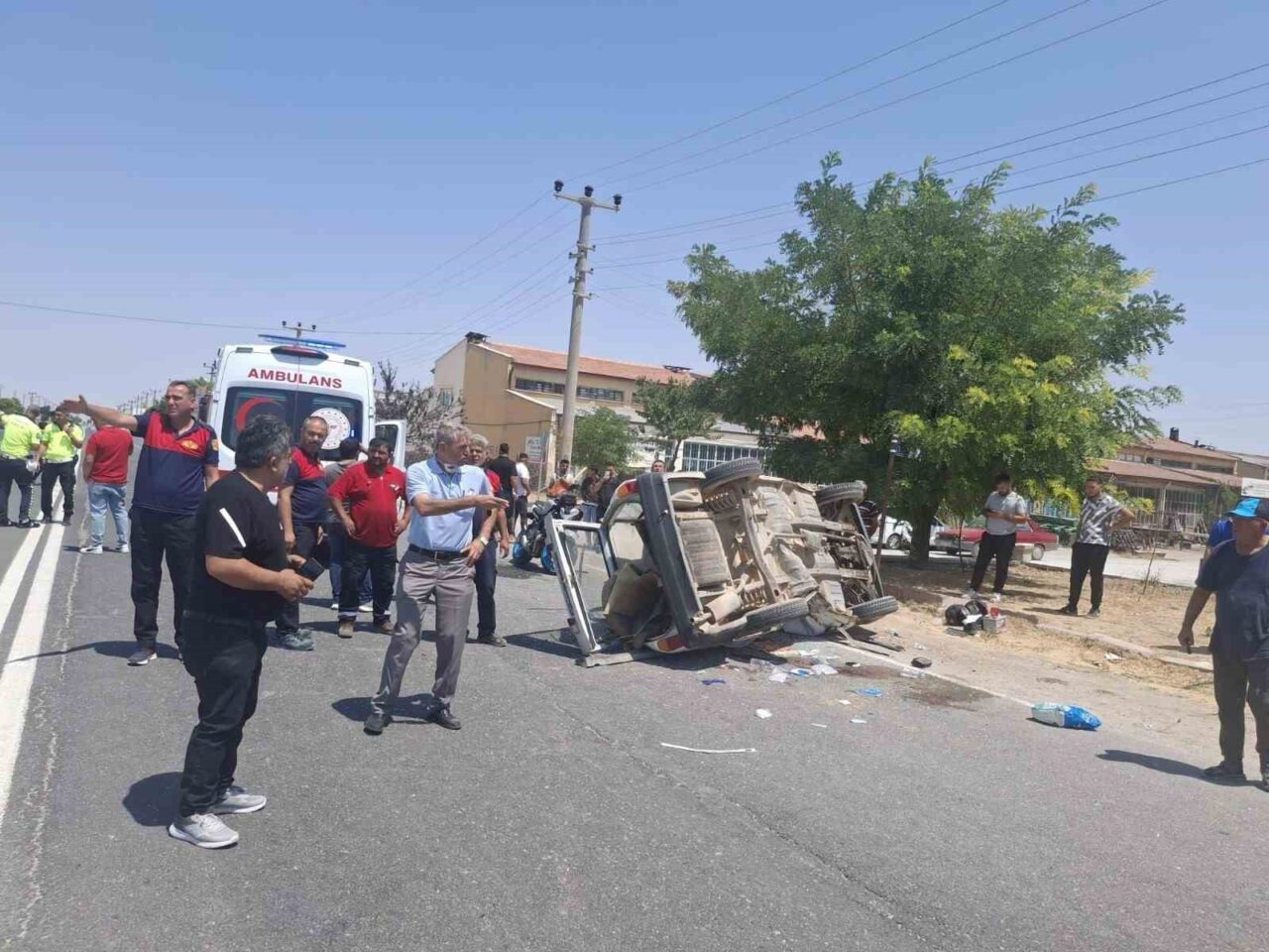 Nevşehir’de otomobil ile motosikletin çarpıştığı trafik kazasında ağır yaralanan astsubay