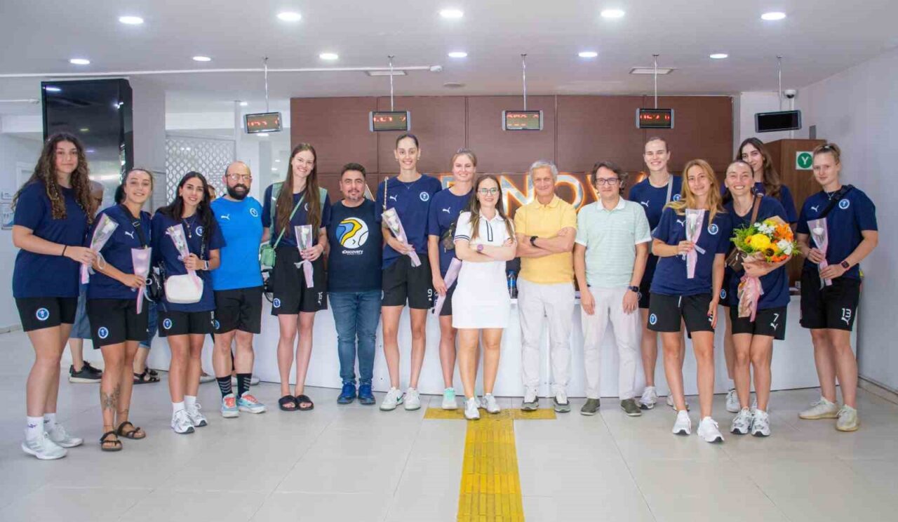 Aydın Büyükşehir Belediyespor Kadın Voleybol Takımı, yeni sezon öncesi sağlık