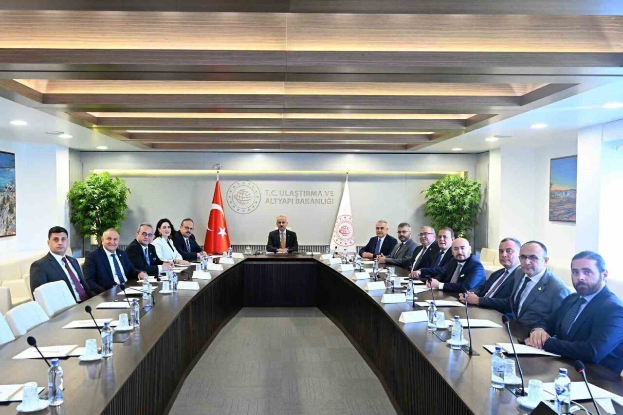 Aydın Valisi Yakup Canbolat, Aydın milletvekilleri, ildeki oda ve borsa