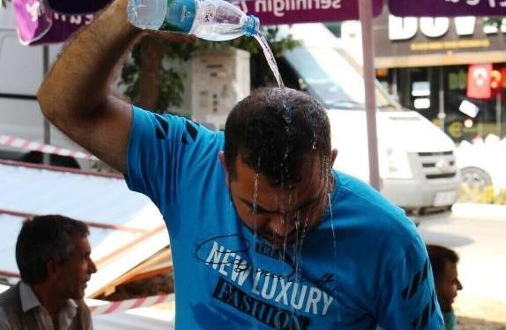 Aydın’da mevsim normalleri üzerinde seyreden sıcak havanın önümüzdeki Çarşamba gününe