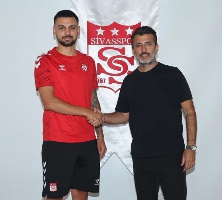 TFF 1. Lig’in güçlü ekiplerinden Sivasspor, savunma hattını tecrübeli bir