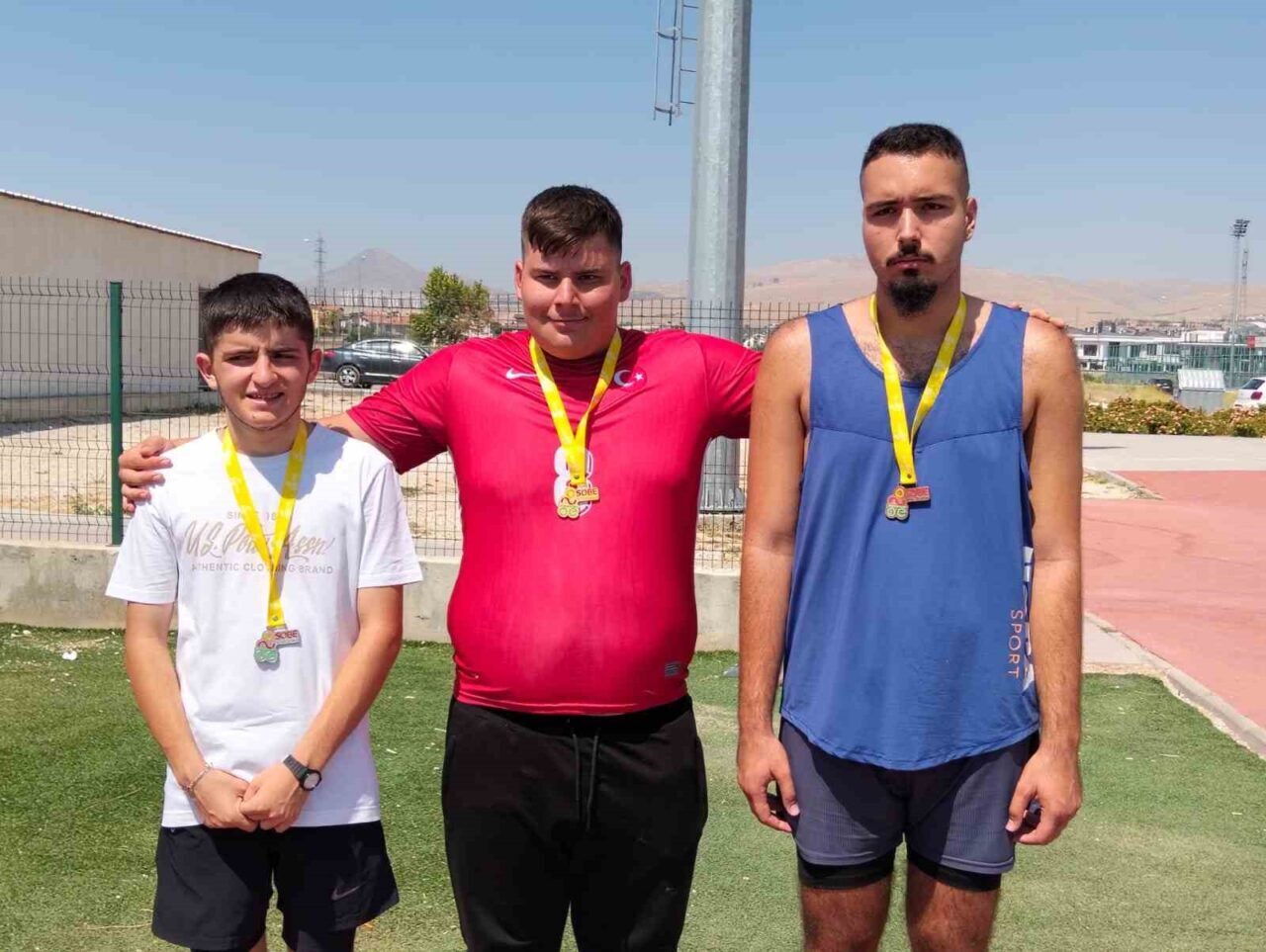 Konya’da düzenlenen Otizm Türkiye Şampiyonası’na katılan Aydınlı özel sporcular performanslarıyla