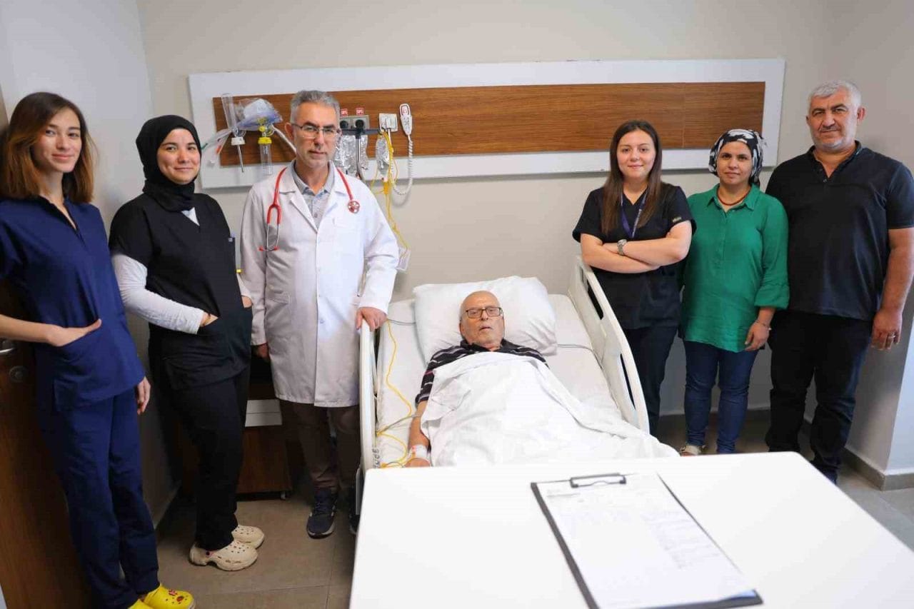 Ailesi ve çocuklarının umudunu kestiği 74 yaşındaki Mevlüt Öksüz, dördüncü