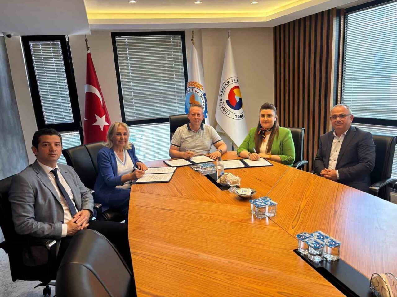 Kadınların iş hayatına daha fazla katılımını sağlamak ve yerel kalkınmaya